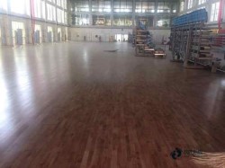 定制籃球運動木地板如何保潔